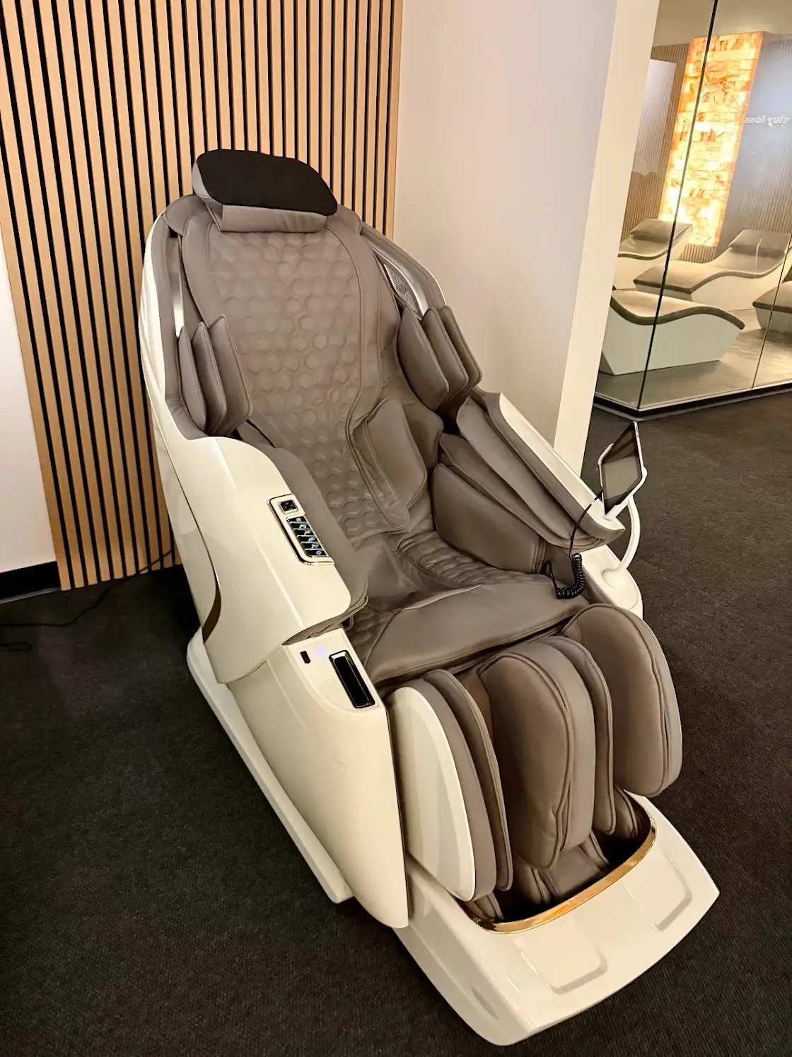 Robotic Zero Gravity Full Body Massage